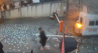 Fatih'te su birikintisinde elektrik akımına kapılan çocuk hayatını kaybetti Görüntü eklendi