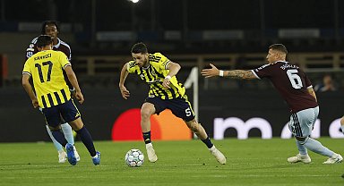 Fenerbahçe, Aston Villa deplasmanında farklı mağlup oldu