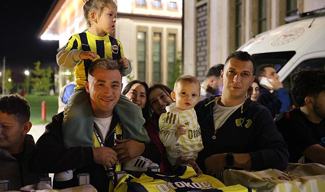 Fenerbahçe kafilesi, Rize'ye geldi