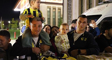 Fenerbahçe kafilesi, Rize'ye geldi