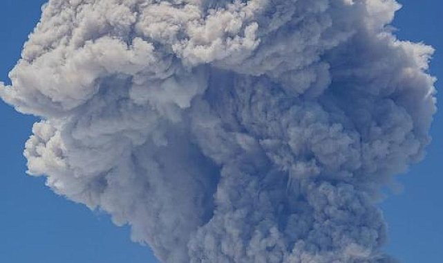 Filipinler'deki Mayon Yanardağı'nda patlama meydana geldi
