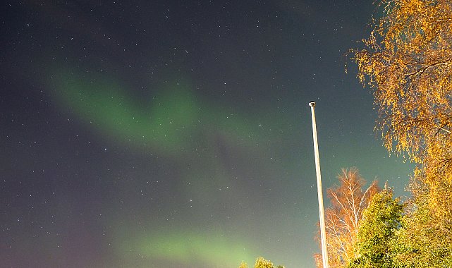 Finlandiya'da 'kuzey ışıkları' geceyi aydınlattı