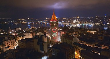 Galata Kulesi'nde 29 Ekim'e özel Atatürk gösterisi