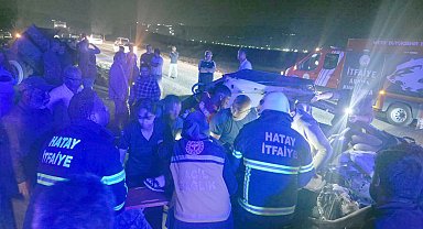 Gaziantep'te 2 ayrı kazada 4 kişi ağır yaralandı