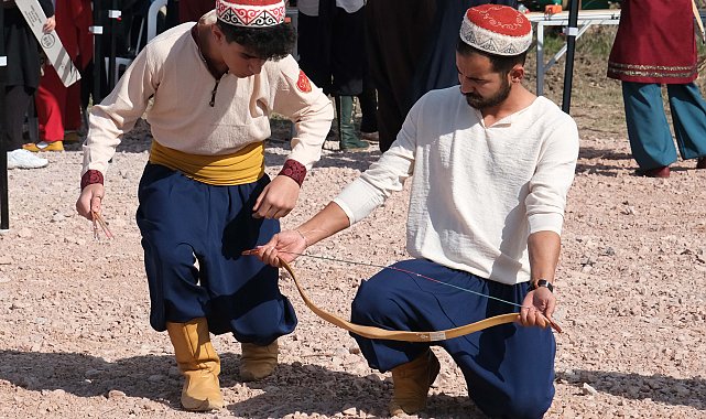 Geleneksel Türk Okçuluk Türkiye Şampiyonası 2'nci gününde sürüyor
