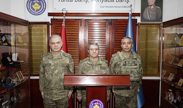 Genelkurmay Başkanı Orgeneral Bayraktaroğlu, Kosova'da