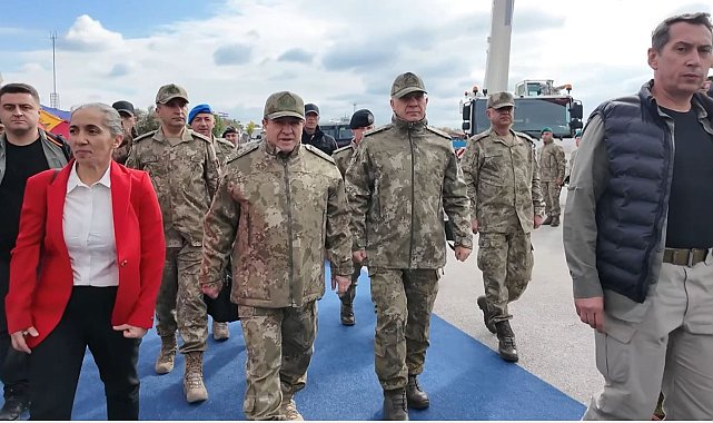 Genelkurmay Başkanı Orgeneral Bayraktaroğlu, Kosova'da