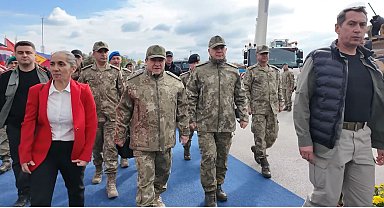 Genelkurmay Başkanı Orgeneral Bayraktaroğlu, Kosova'da