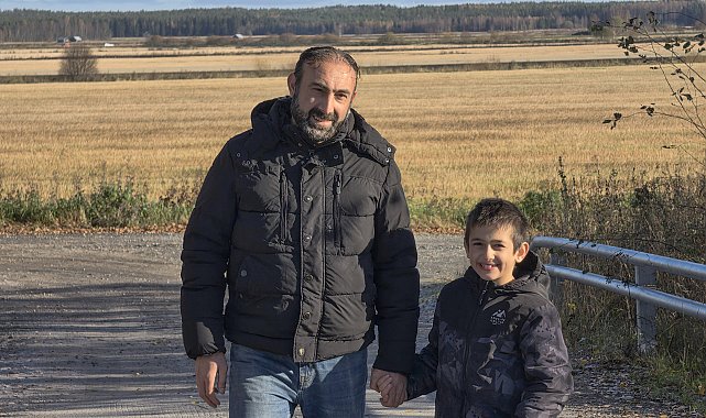 Gurbetçi baba, hayatını otizmli oğluna adadı