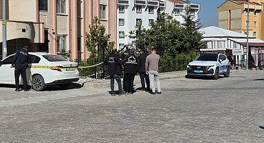 Hakkında uzaklaştırma kararı olan eşi tarafından 8 bıçak darbesiyle öldürüldü