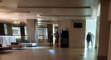 Hastanede kızını vurmak isteyen baba polisin operasyonu ile yakalandı