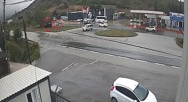 İkiye bölünen otomobilin sürücüsünün öldüğü kazada kusur raporuna aileden itiraz