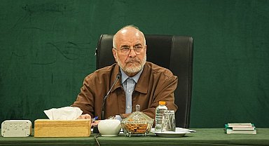 İran: Hedefe ulaşmak için hem savaşıyor hem müzakere ediyoruz
