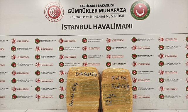 İstanbul Havalimanı'nda 25 kilogram esrar ele geçirildi; 2 gözaltı