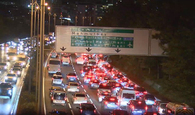 İstanbul'da trafik yoğunluğu yüzde 89'a ulaştı