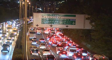 İstanbul'da trafik yoğunluğu yüzde 89'a ulaştı
