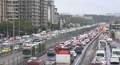 İstanbul'da trafik yoğunluğu yüzde 89'a ulaştı