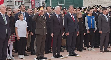 İstanbul'un kurtuluşunun 103'üncü yıldönümü Taksim'de törenle kutlandı
