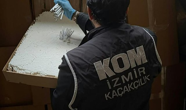 İzmir'de 2 milyon 160 bin kaçak makaron ele geçirildi