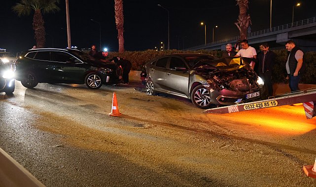 İzmir'de 7 otomobil, 1 motosikletin karıştığı zincirleme kaza: 4 yaralı
