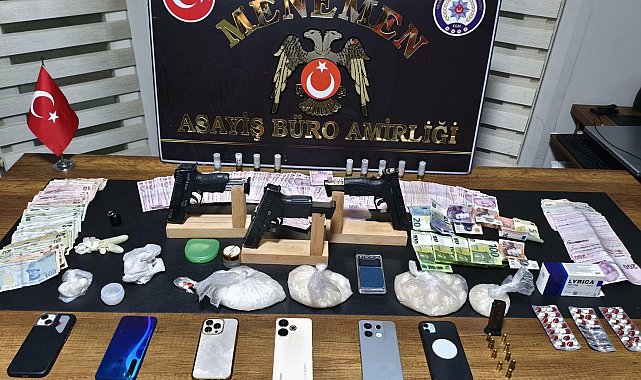 İzmir'de silah ticareti ve uyuşturucu operasyonu: 5 gözaltı