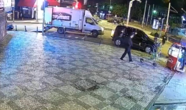 Kadıköy'de haraç için döviz bürosunu kurşunlayan şüpheliler kamerada: 5 gözaltı