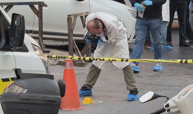Kağıthane'de park halindeki otomobile silahlı saldırı: 1 ölü
