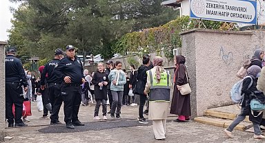 Kahramanmaraş'ta 20 öğrenci hastaneye kaldırıldı