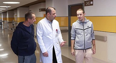 Kan grubu uyumsuzluğu böbrek nakline engel olmadı