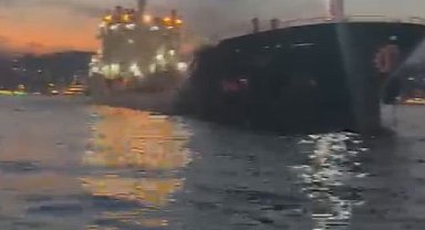 Kanlıca önlerinde gemi sürüklendi; boğaz çift yönlü trafiğe kapatıldı -2 Fotoğraf eklendi