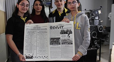 Kars'ta lise öğrencilerinden Cumhuriyet Bayramı'na özel gazete