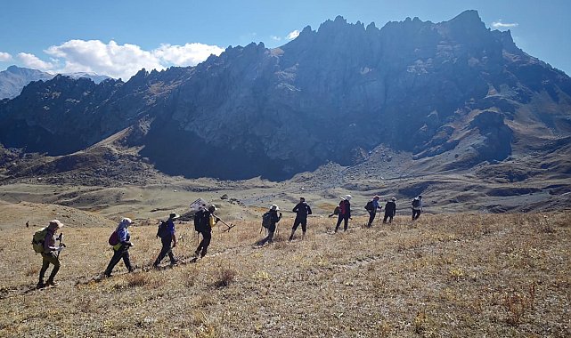 Kars'ta terörden arındırılan dağlar, dağcıların yeni rotası oldu