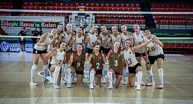 Karşıyaka filede Vakıfbank'ı ağırlıyor