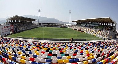 Karşıyaka'nın rotası Bornova ve Aliağa