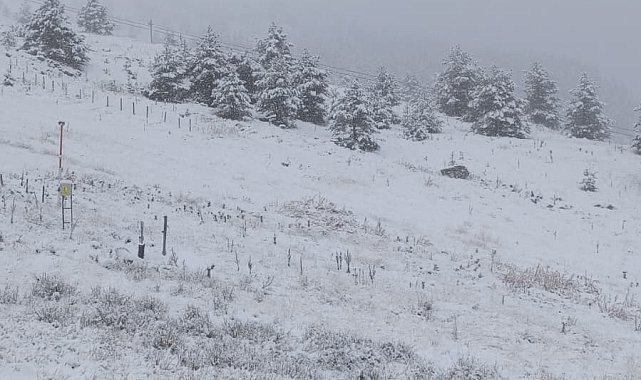 Kartalkaya beyaza büründü