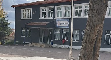 Kayseri'de 12 öğrenci, gıda zehirlenmesi şüphesiyle hastaneye kaldırıldı