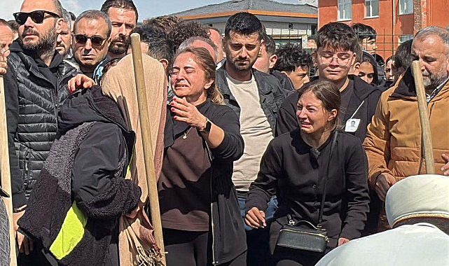 Kazada ölen liseli Barış Sarp, gözyaşlarıyla toprağa verildi
