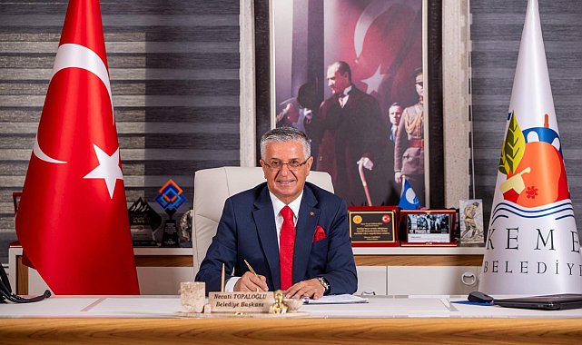 Kemer Belediye Başkanı, CHP'den istifa etti