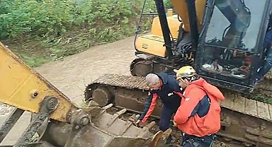 Kocaeli'de sağanak nedeniyle ev ve iş yerlerini su bastı; sele kapılan kişi kayboldu