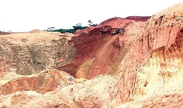 Kolombiya'da madende göçük: 14 ölü, 7 yaralı