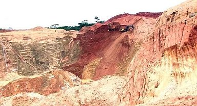 Kolombiya'da madende göçük: 14 ölü, 7 yaralı