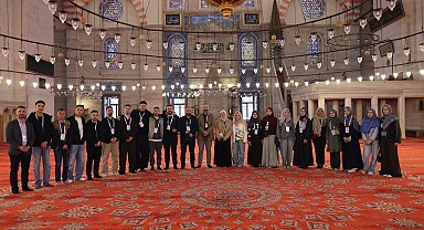 Kosovalı 18 öğrenci 'Hayal Et, Keşfet, Vakfet Gençlik Projesi' kapsamında Türkiye'de