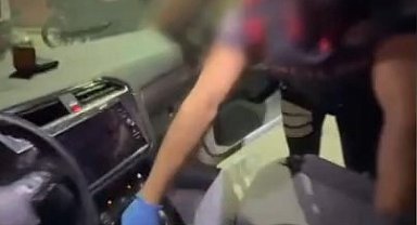 Küçükçekmece'de aracında uyuşturucu ve tabanca bulunan 19 yaşındaki şüpheli tutuklandı