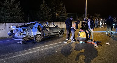 Kütahya'da otomobil takla attı; 1'i ağır 4 yaralı