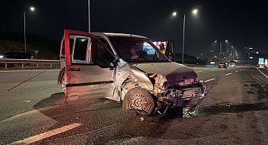 Kuzey Marmara Otoyolu'nda hafif ticari araç önce bariyerlere ardından otomobile çarptı: 1 ölü