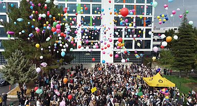 Lösemiyi yenen Hasan için gökyüzüne balon bırakıldı