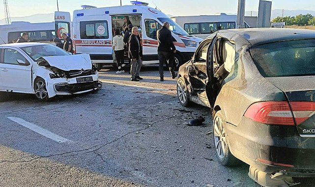 Malatya'da otomobiller çarpıştı; 1'i ağır, 6 yaralı