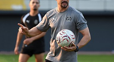 Manisa FK Maestro'yla ilk maçta