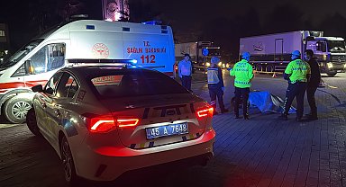 Manisa'da TIR'la çarpışan motosikletin sürücüsü öldü