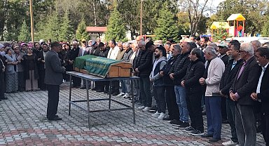 Manisa'daki otobüs kazasında ölen yolcu, Konya'da toprağa verildi